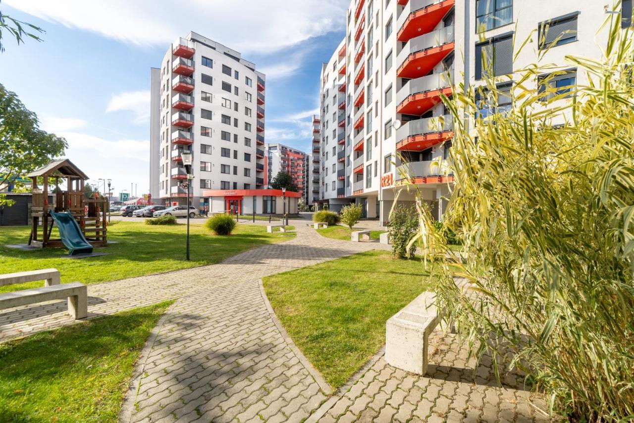 Ari - Ared Luxurious Apartments With Balcony & Free Parking Arad Exterior foto