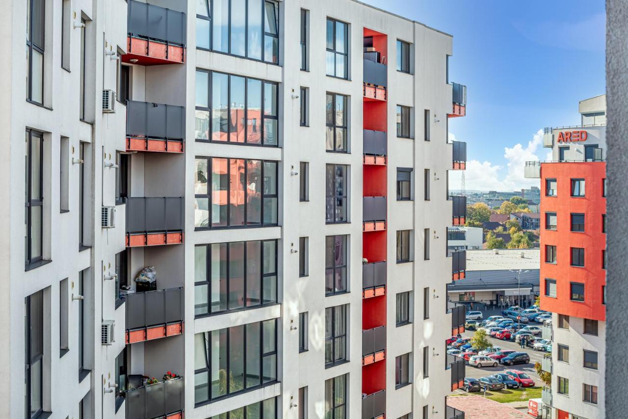 Ari - Ared Luxurious Apartments With Balcony & Free Parking Arad Exterior foto