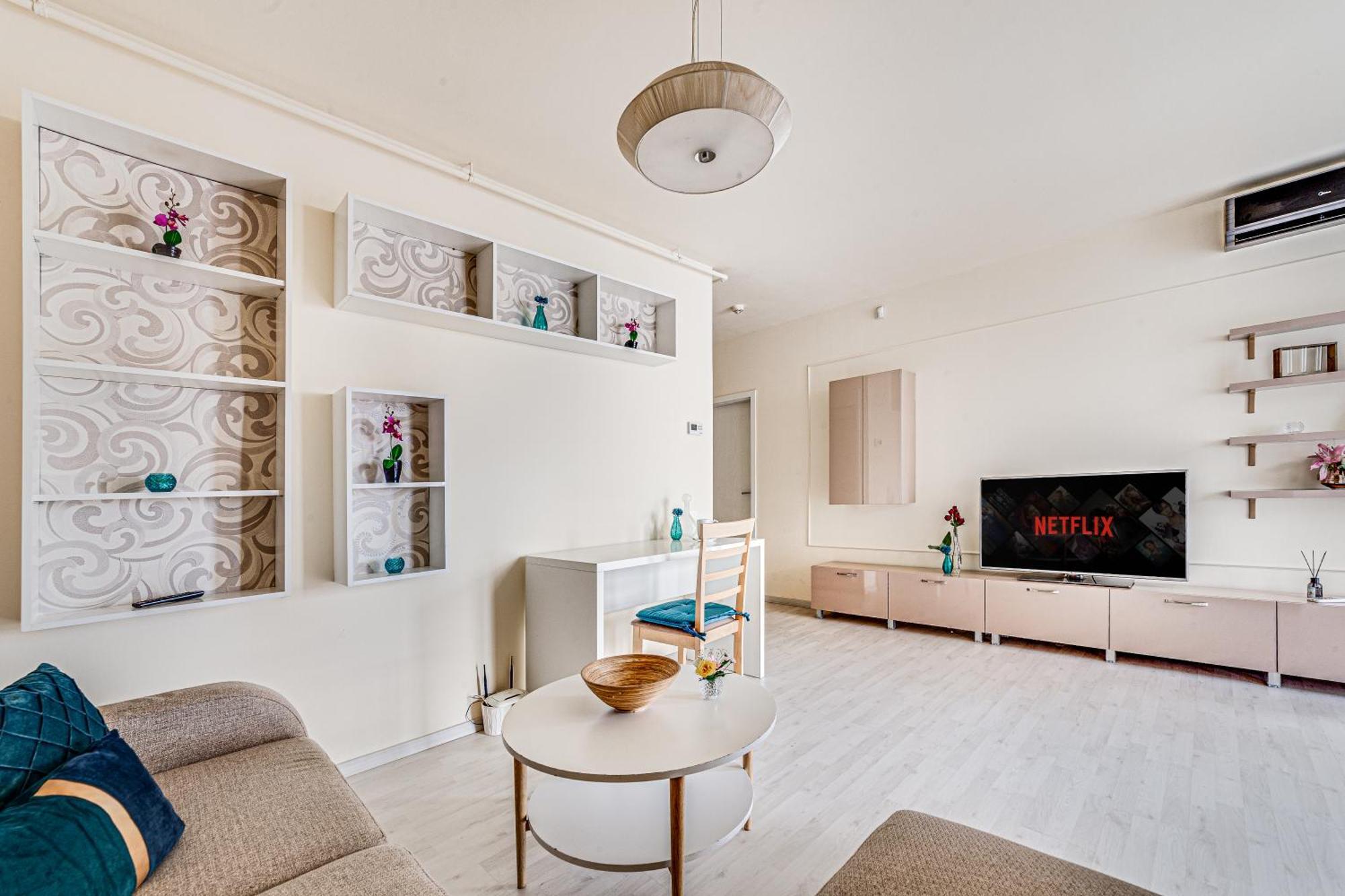 Ari - Ared Luxurious Apartments With Balcony & Free Parking Arad Exterior foto