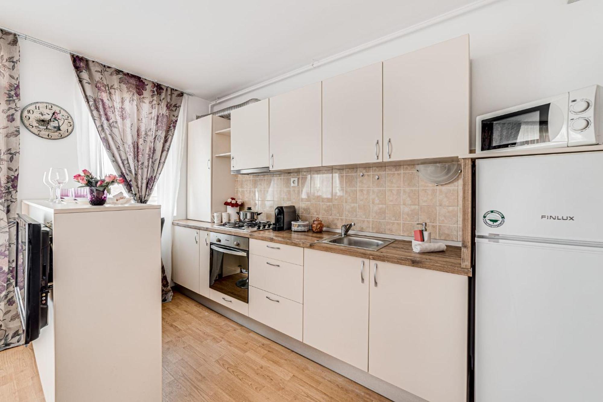 Ari - Ared Luxurious Apartments With Balcony & Free Parking Arad Exterior foto