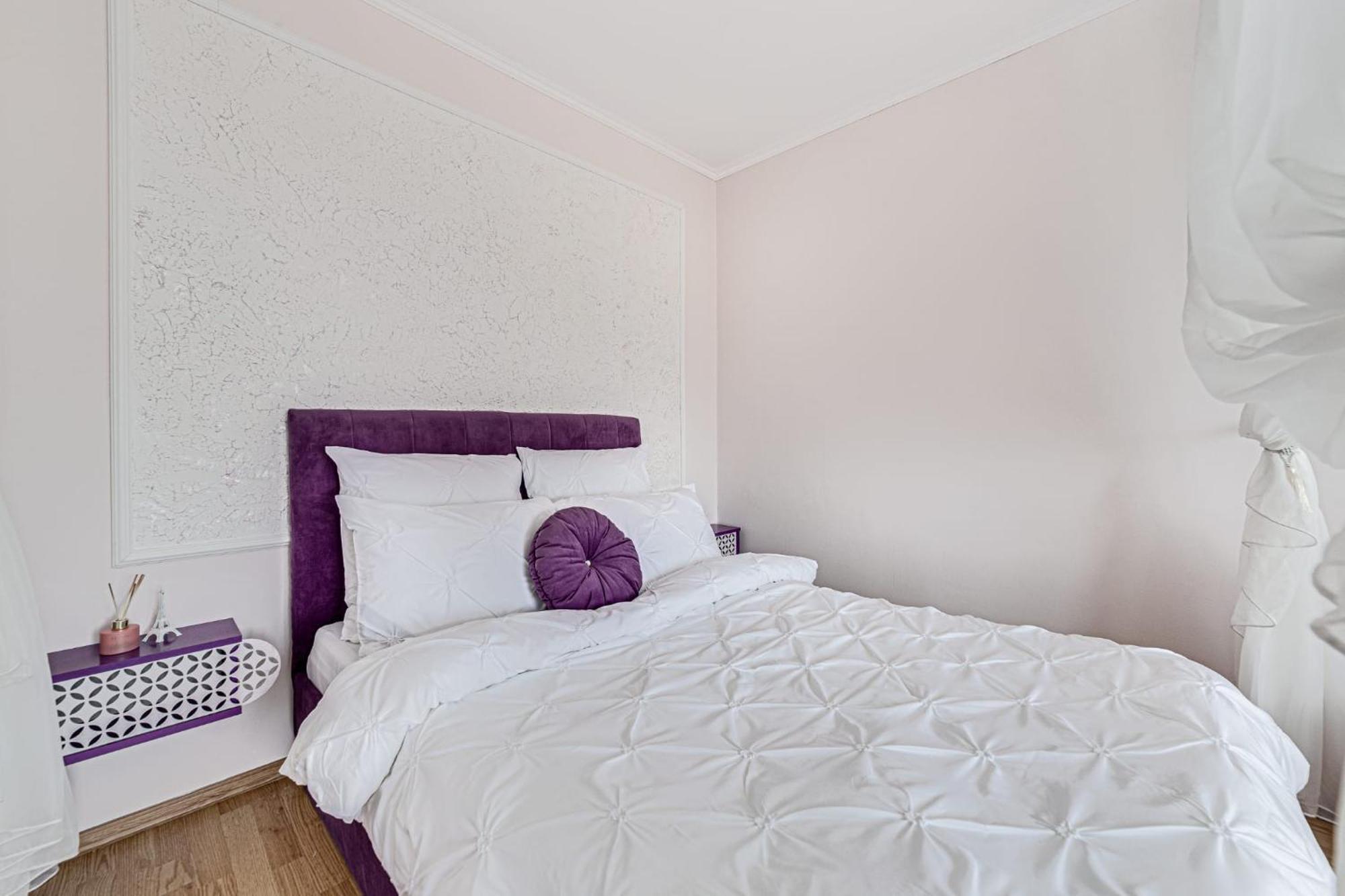 Ari - Ared Luxurious Apartments With Balcony & Free Parking Arad Exterior foto